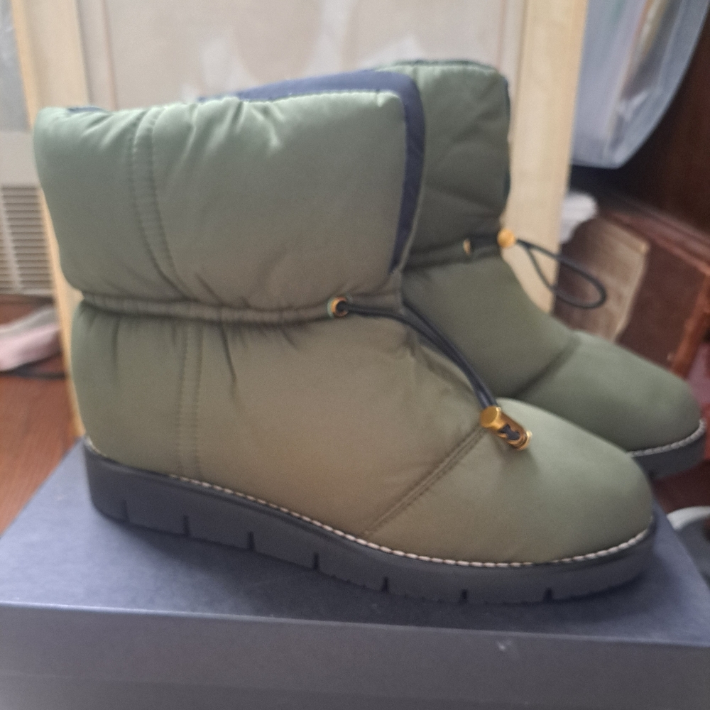 new jcrew puffer boot - olive - 8 - Picture 2 of 5